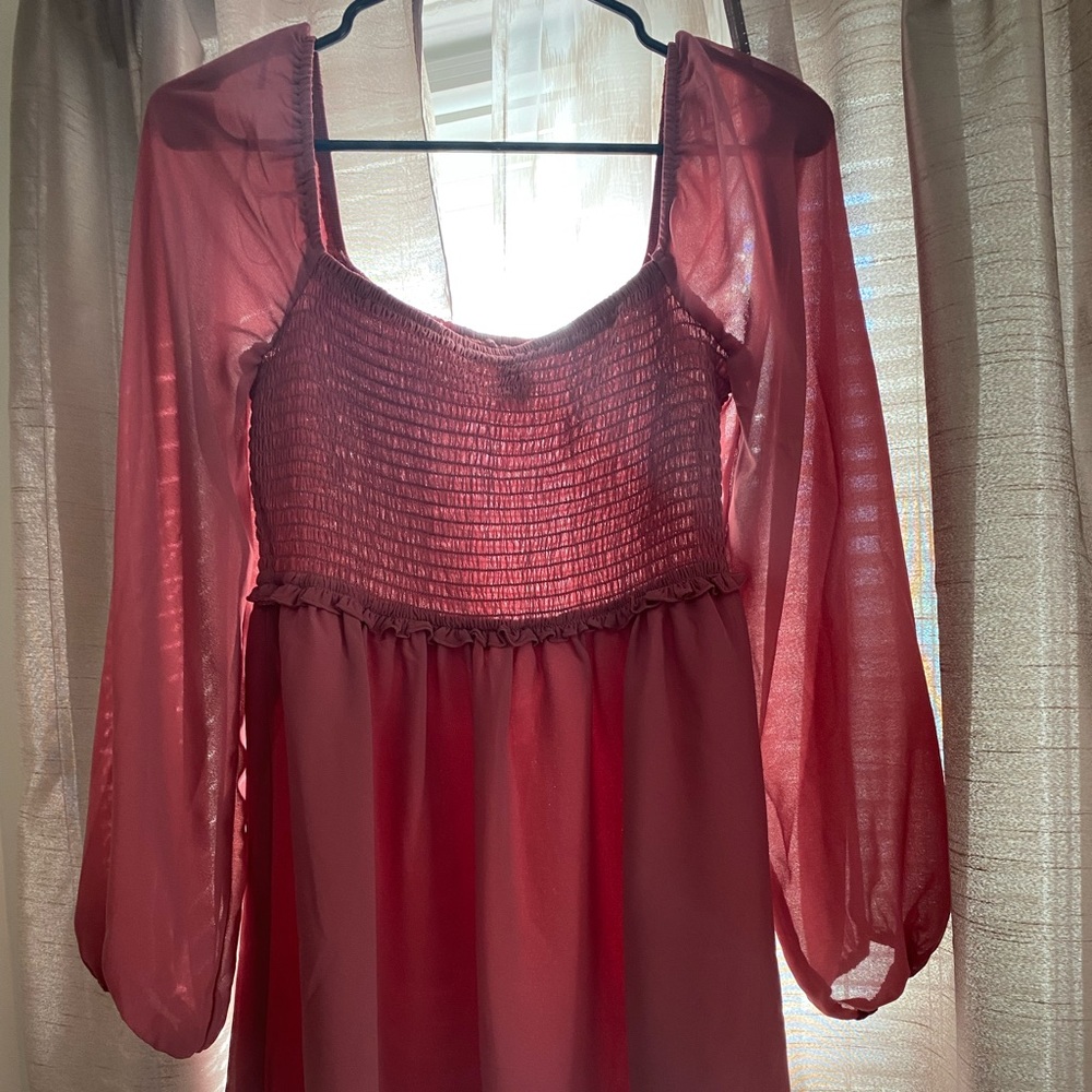 Like New Condition - barely used Forever 21 Womans Chiffon Smocked Mini Dress - Picture 1 of 16